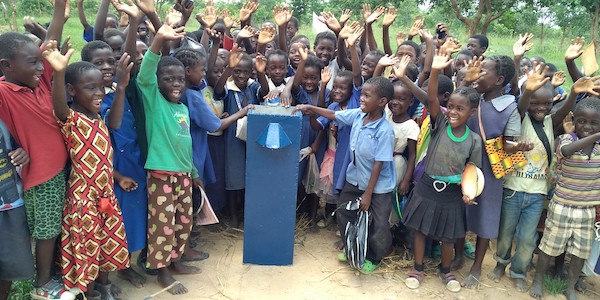 monze children