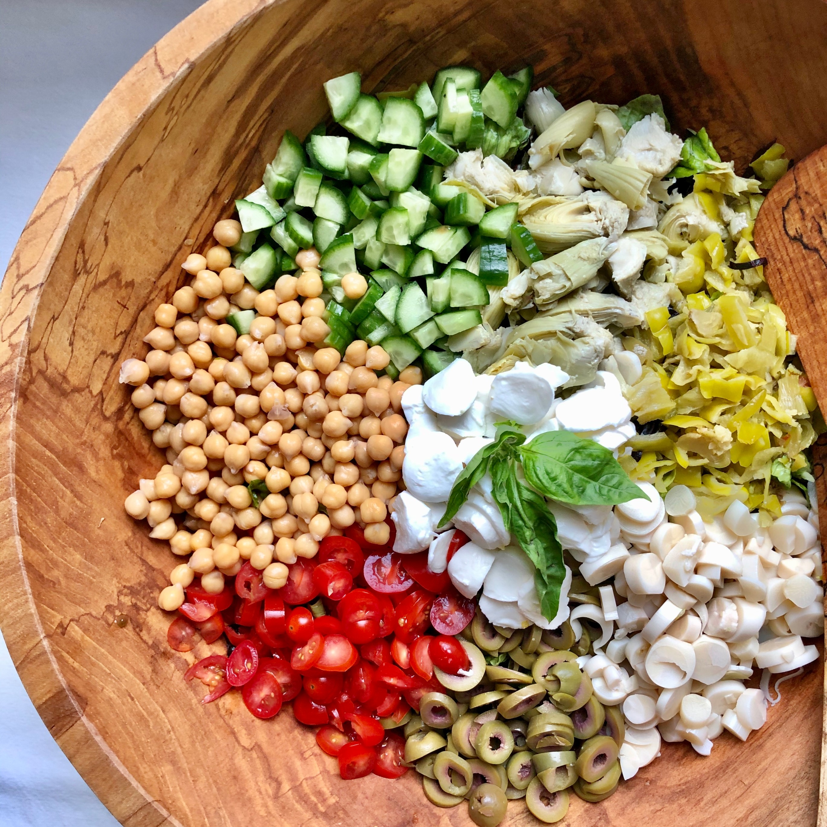 Italian Chopped Salad (vegetarian)